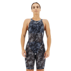 TYR Female 2.0 Avictor Supernova Closed Back Race Suit